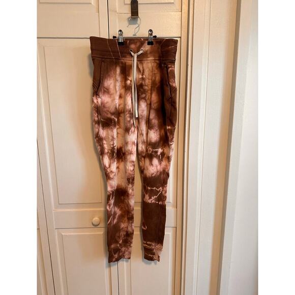 Lululemon Warm Down Jogger Size 4 - Picture 4 of 10